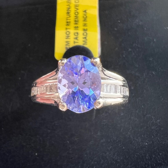 Tanzanite and Diamond Ring